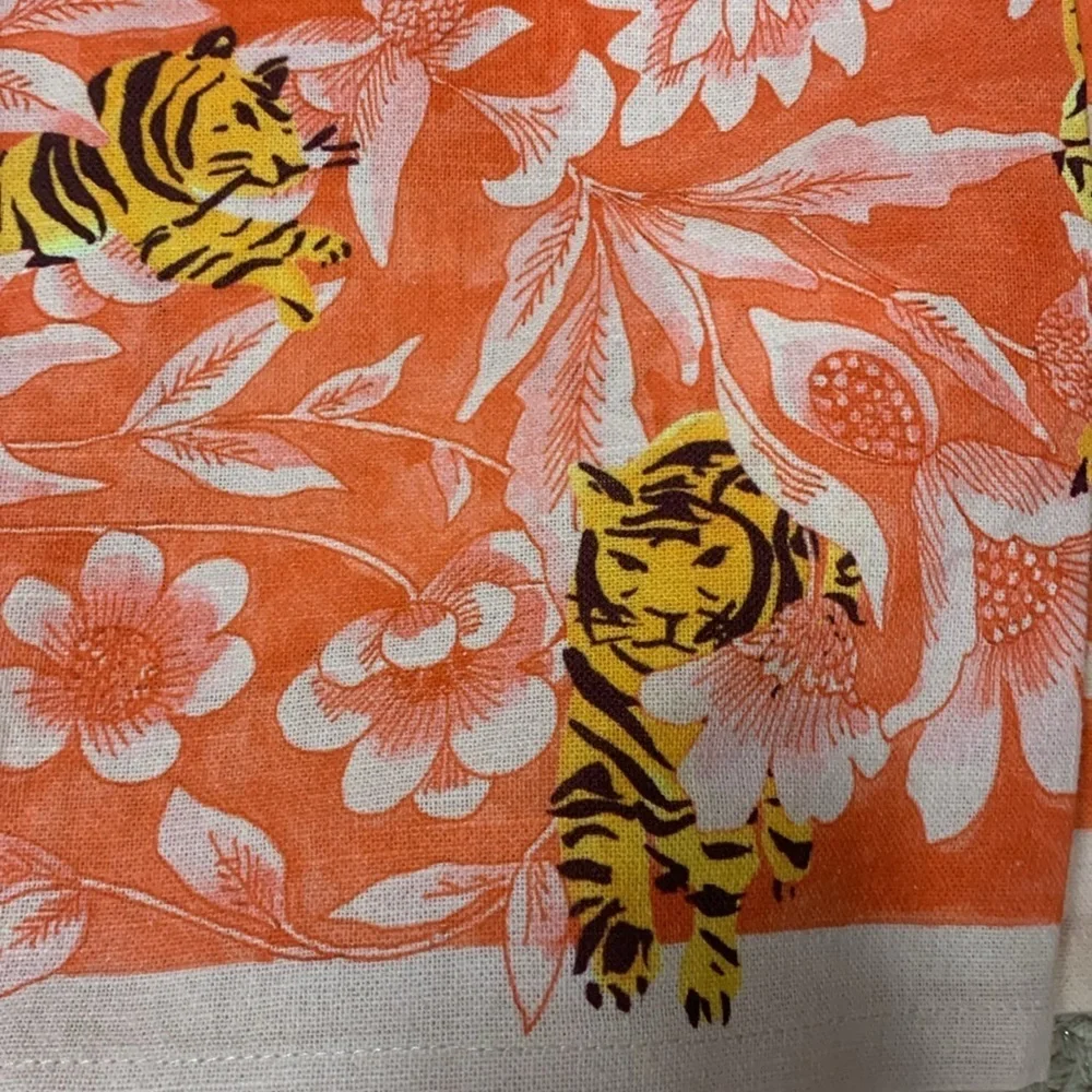 Anthropologie new Drive me wild cotton dishtowel x1